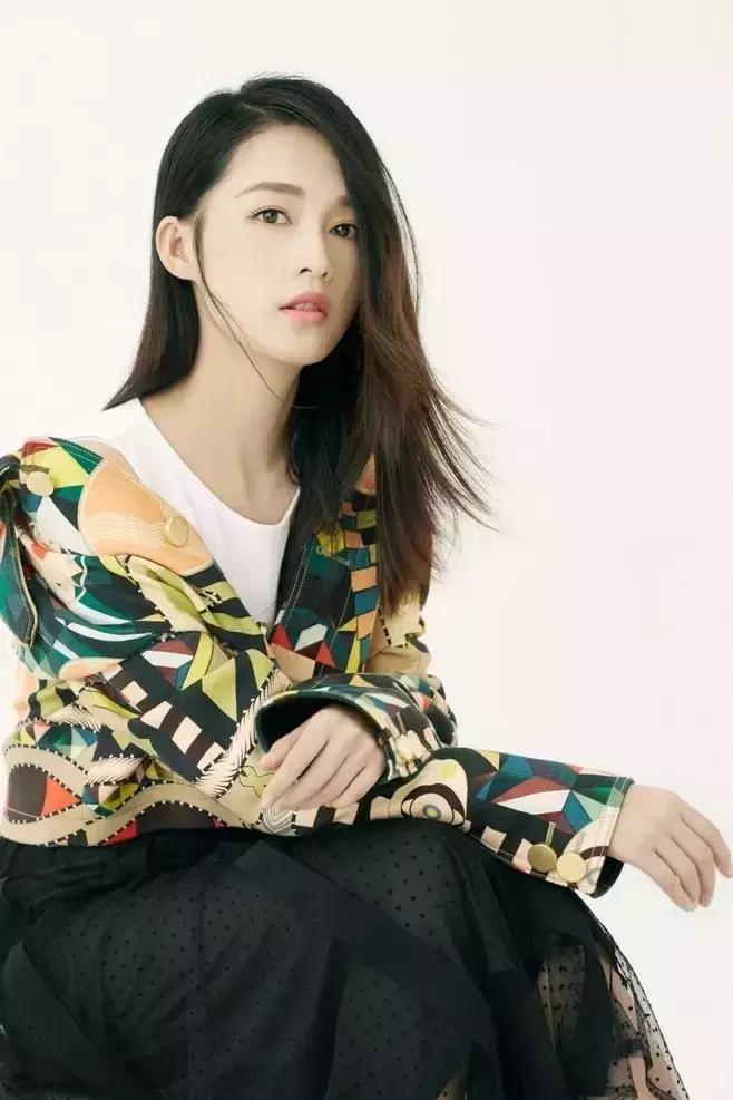 信了护肤品能补水的邪！难怪志玲姐姐的少女肌和我无缘