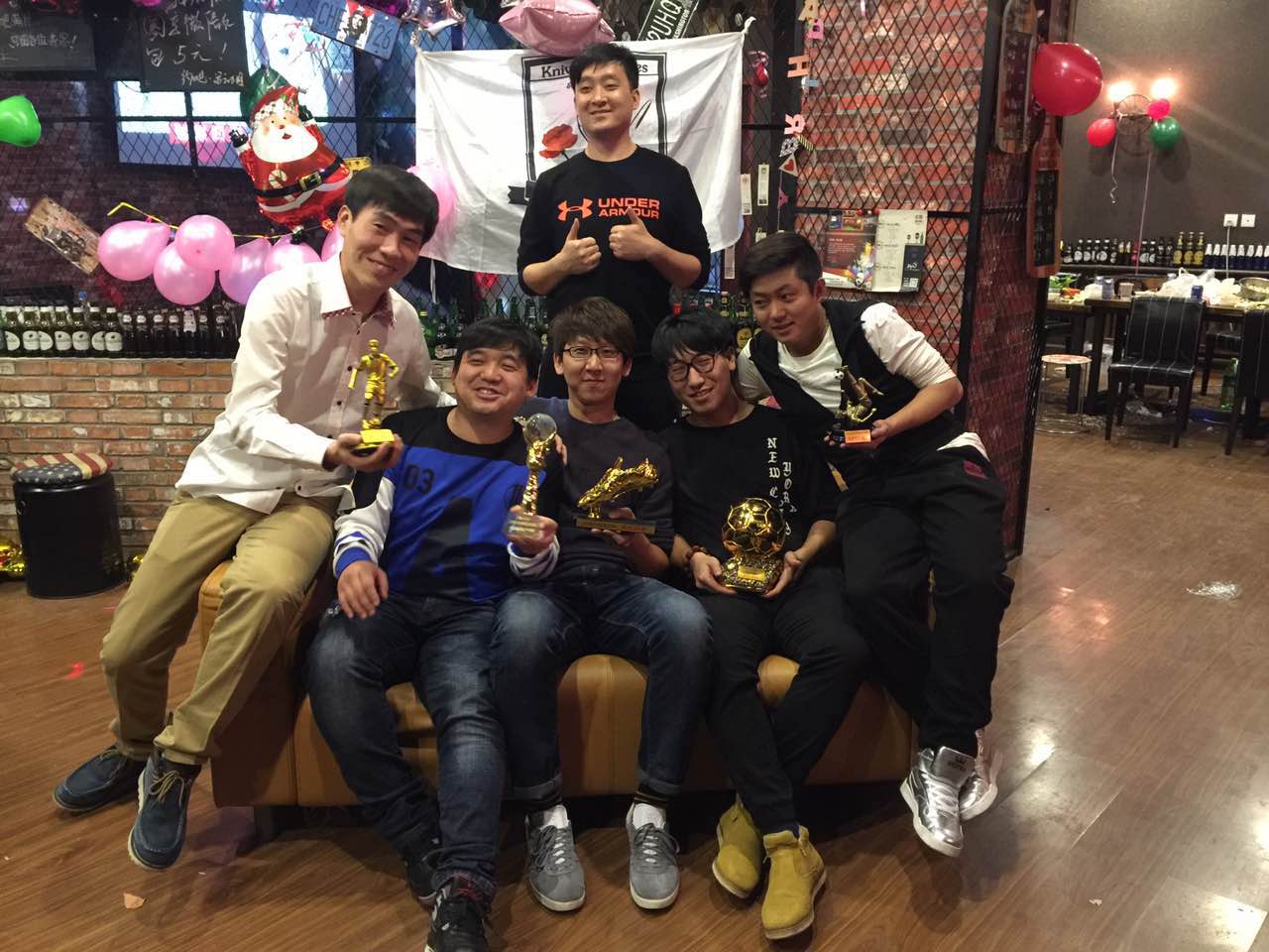 刀剑玫瑰!草根中一支快乐小球队~