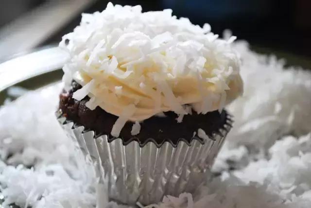 喝过椰汁的你有没有吃过椰宝,喝过椰奶能吃榴莲么