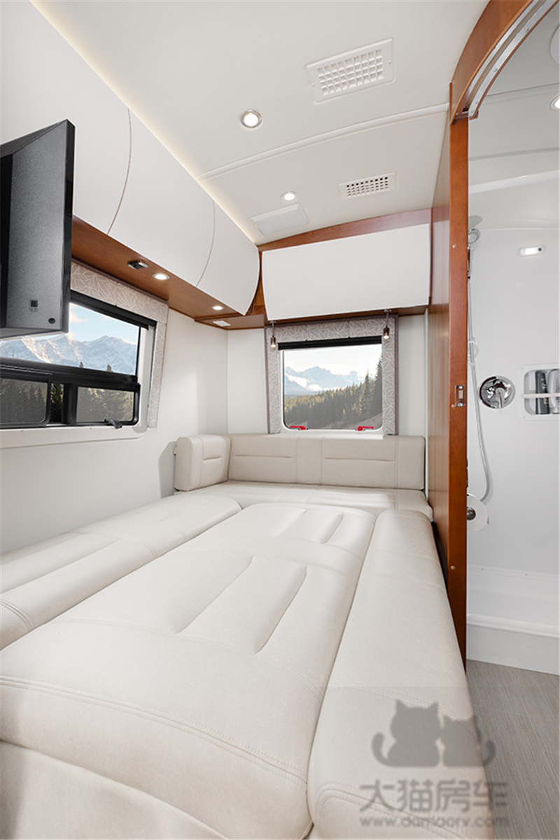 奔驰房车斯宾特豪华大空间,奔驰豪华房车零下50度旅行