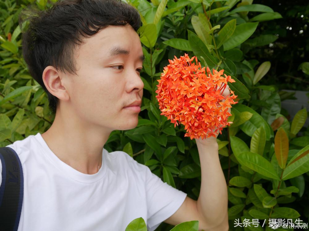 松下gf9可以自拍吗,带女朋友旅游拍照相机推荐