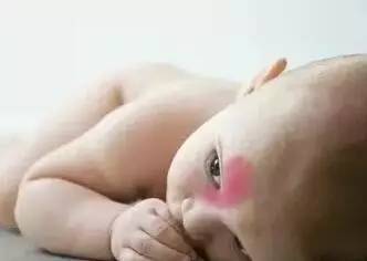 初生婴儿痣和胎记怎么区别,孩子长痣和胎记区别
