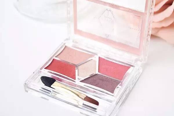 最近很火的平价眼影盘,眼影盘推荐网红爆款初学者眼影