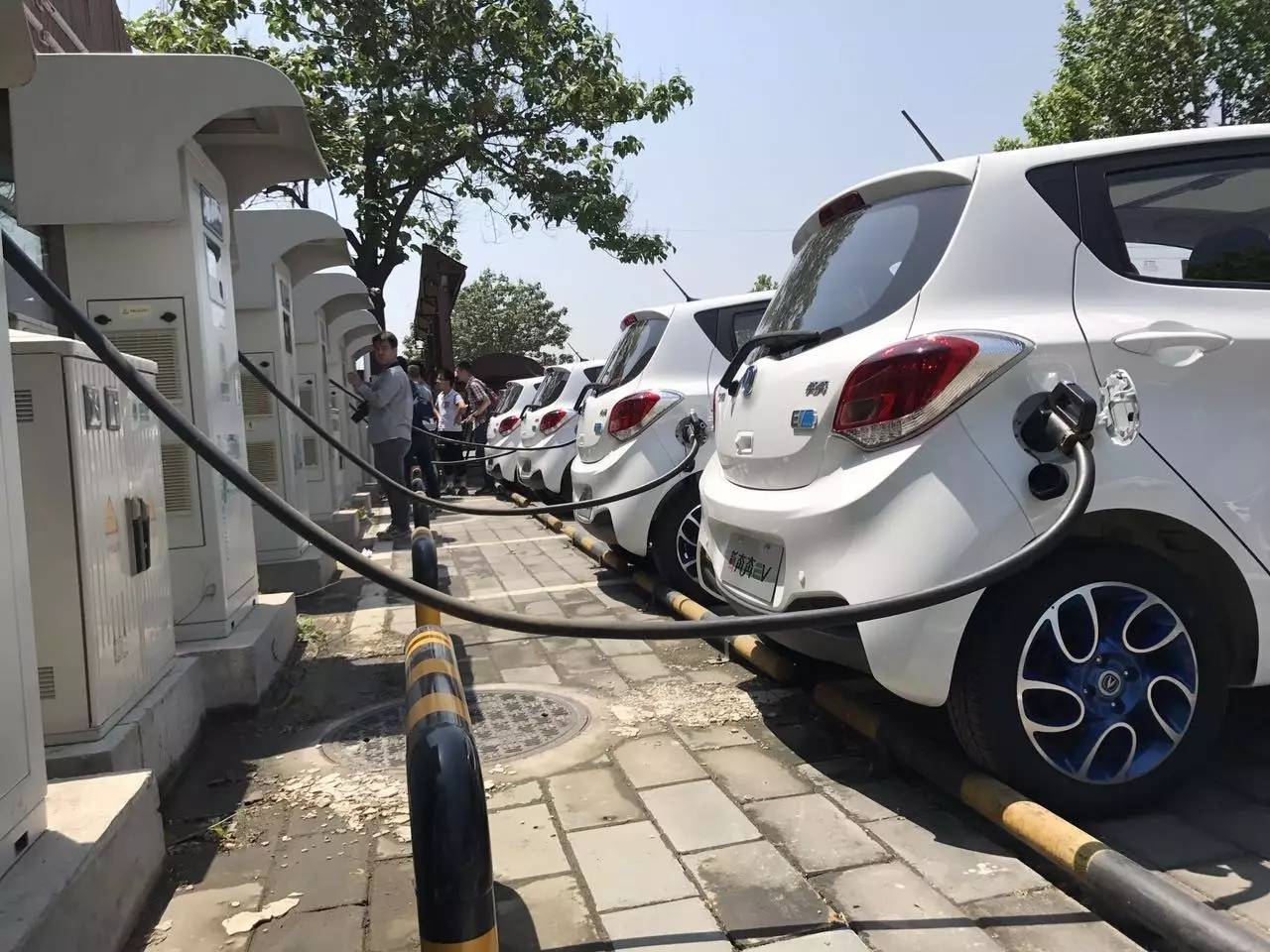 奔奔ev180续航测试,长安奔奔ev怎么解除低电量限制