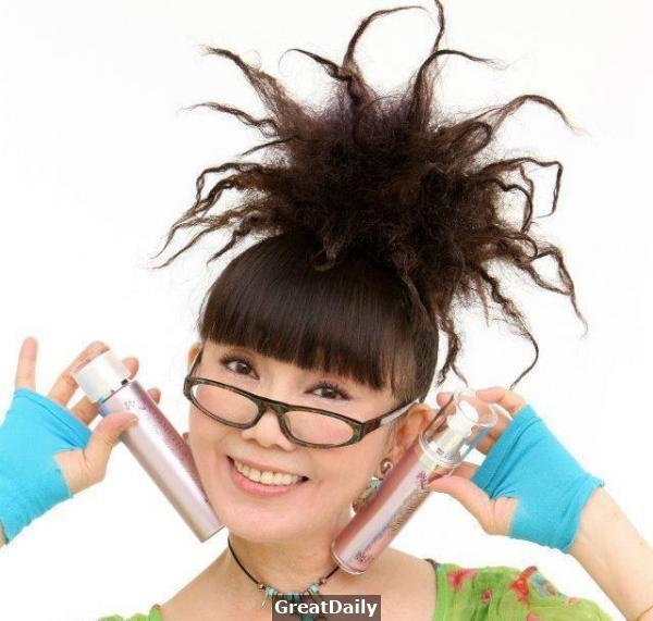 被家暴、与小三同住，女德天后丁璇奶奶理论的践行者原来在台湾！