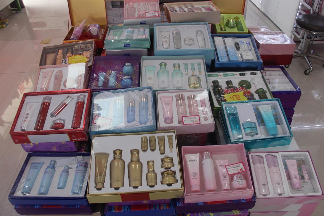 达摩和《跑男》都来了，可化妆品门店为何“一地鸡毛”？