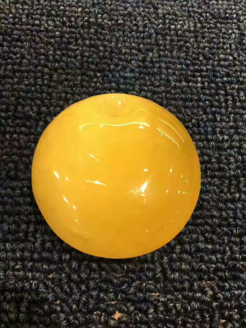 鸡油黄蜜蜡和白蜜哪个好,鸡油黄蜜蜡好看还是白花蜜蜡好看