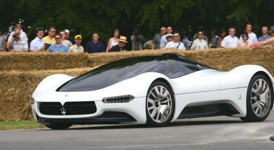 现代复古车跑车,跑车风格的越野车