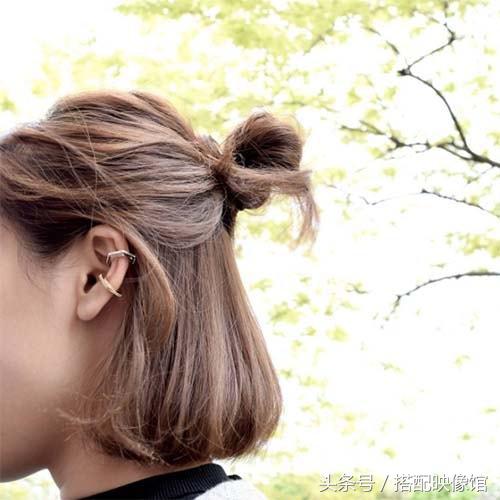 跟周冬雨学珠宝配饰搭配,周冬雨同款小众配饰