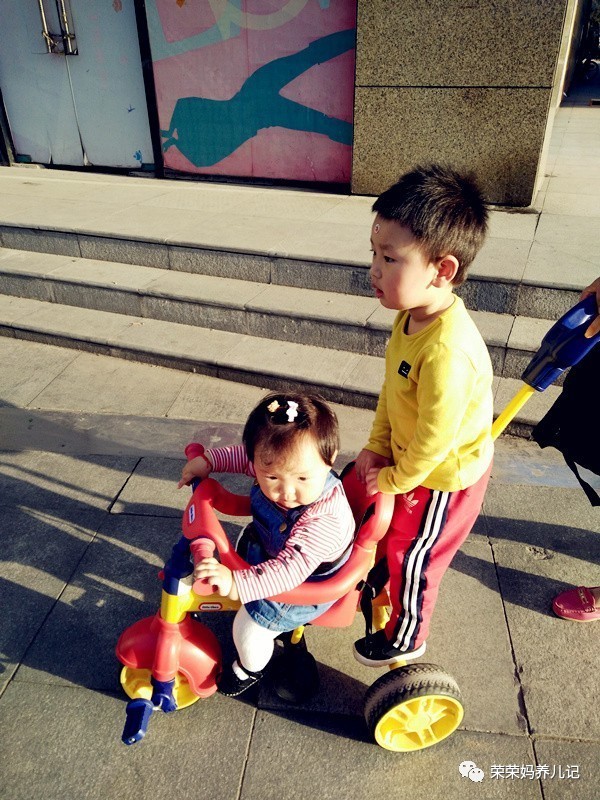 盘点我家小少爷那一停车场的各色小车究竟都有没有用！