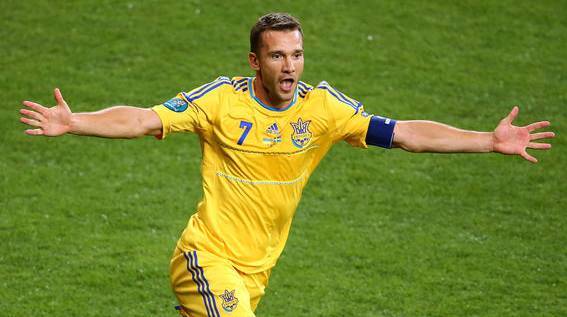 我们记忆中的英雄纪录片,谁是你认为的最伟大的前锋