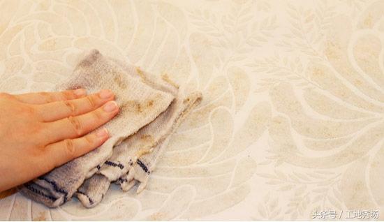 家里乳胶漆脏了可以用牙刷修补吗,乳胶漆的墙壁弄脏了怎么洗