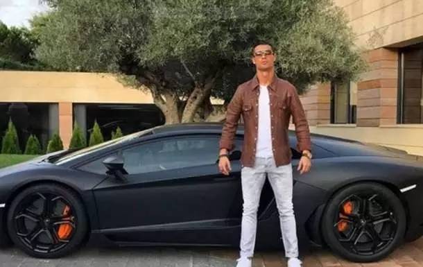 什么样的车才能配得上这首歌,什么样的车显得男人成熟