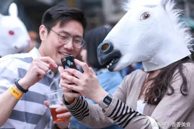 伍德斯托克艺术夜市,伍德吃托克咖啡市集