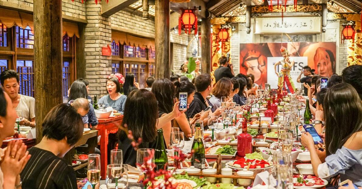 张靓颖推荐的火锅店,张靓颖成都春熙路