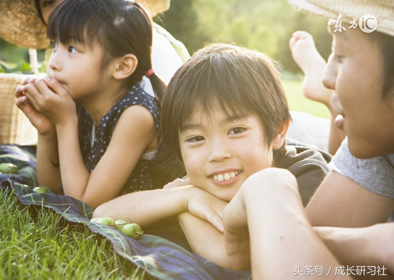 孩子是独一无二的不需要和谁比,你是独一无二的