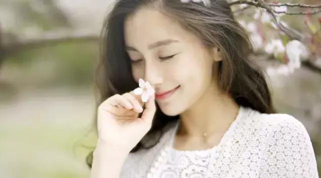 什么护肤品对毛孔粗大有明显效果,解决毛孔粗大的护肤品十大排名