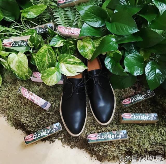 怎么根据脚型选择鞋子,不同脚型适合的鞋子