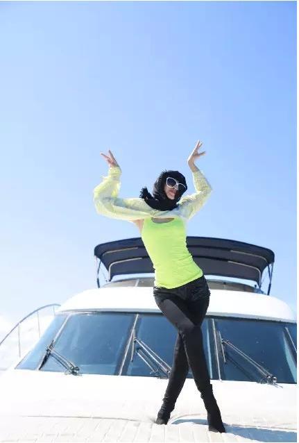 适合日常穿的瑜伽服款式,什么瑜伽服穿上舒服又好看