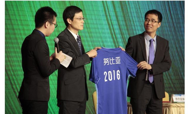 足球比赛成手机大战哪一家的BUFF最有力？