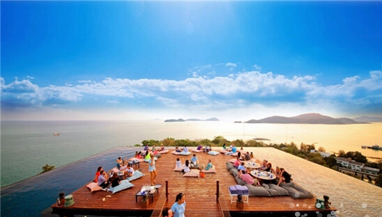 惊险高楼攀爬视频,最牛逼的楼顶花园