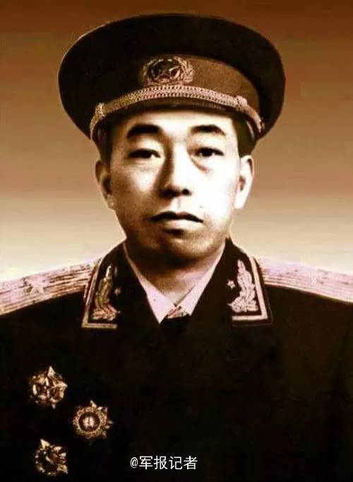 今日头条早上起床收到的消息,起床闹钟播报新闻