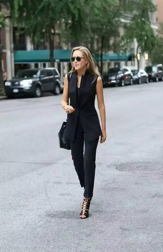 Madam问答室丨防蚊虫、胯大穿衣、脱毛仪、药妆品牌、姨妈痘祛痘印