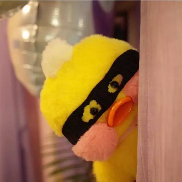 新表情包帝来了!微信好友头像一溜都是它……玻尿酸鸭!