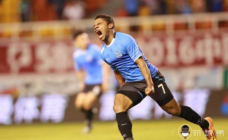 欠薪离队?一去不复返!“足球城”德比战前,超越外援疑似失联!