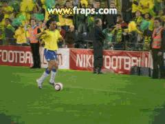 足球小罗十大绝技,小罗足球花式动作过人