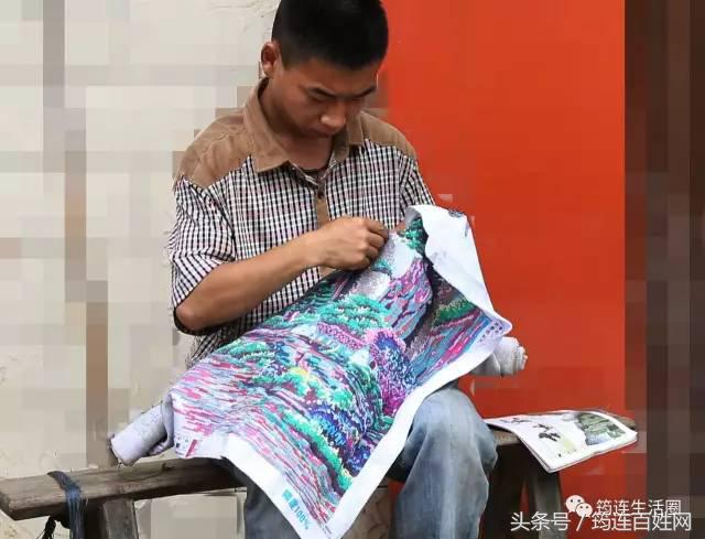 餐厅今年最火的十字绣,火锅店老板娘画画