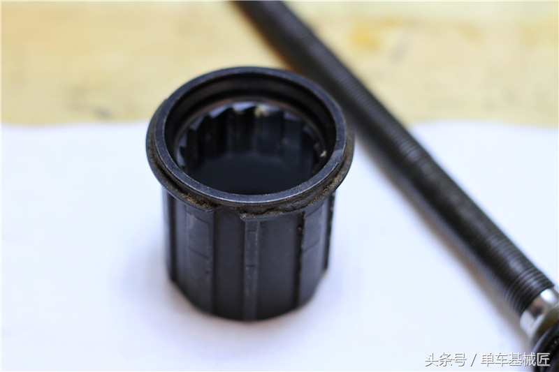 花鼓轴承拆卸技巧,拆滚珠花鼓需什么工具