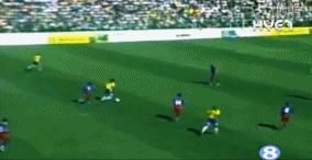 足球gif小罗,小罗足球假动作过人教学