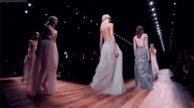 网纱裙没有质感穿着像不像蚊帐,网纱裙穿着不舒服