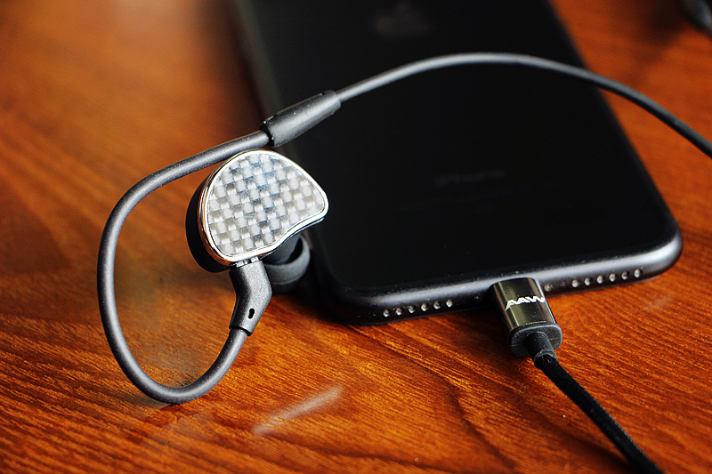 一条650元的耳机线，可让IPhone音质提升至“发烧级”？