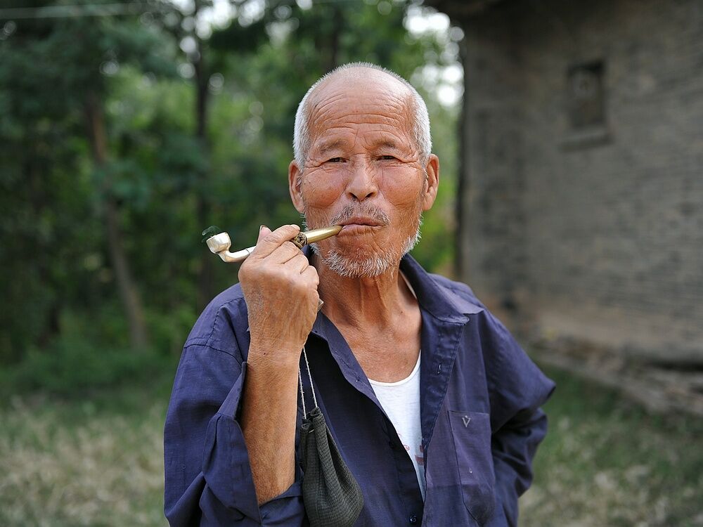 老狗不吃饭只喝水能活多久,老狗三天不喝水有事吗