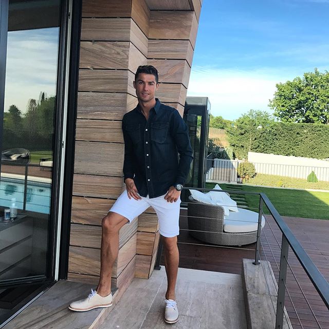 这才是C罗换发型的原因，你和C罗的天命痣在一个地方么？