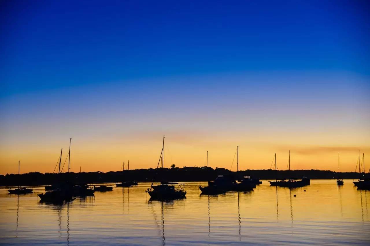 北石：这个由一群流放者建立的国家如今居然这么发达和美丽