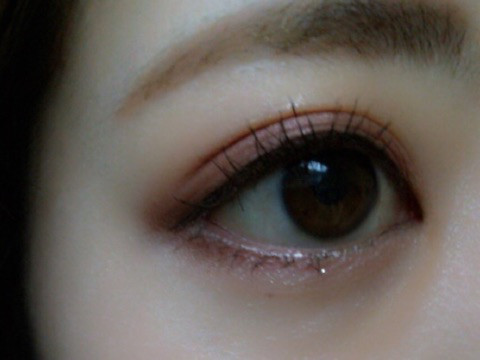 眼妆教程干净高级粉色亮晶晶妆容,学生党一看就学会的开放式眼妆