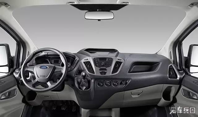 福特新全顺空间,上汽大通与福特新全顺哪个更省油