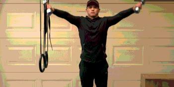 肩胛骨翼状突出矫正训练视频,肩胛骨突出改善练习