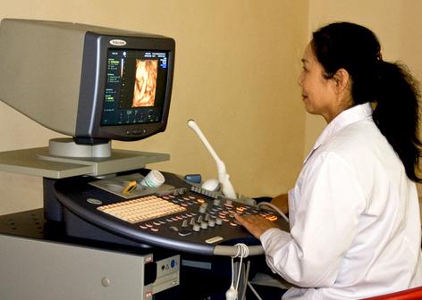 四维彩超宝宝不配合爸爸,四维彩超宝宝不配合怎么办羊水少