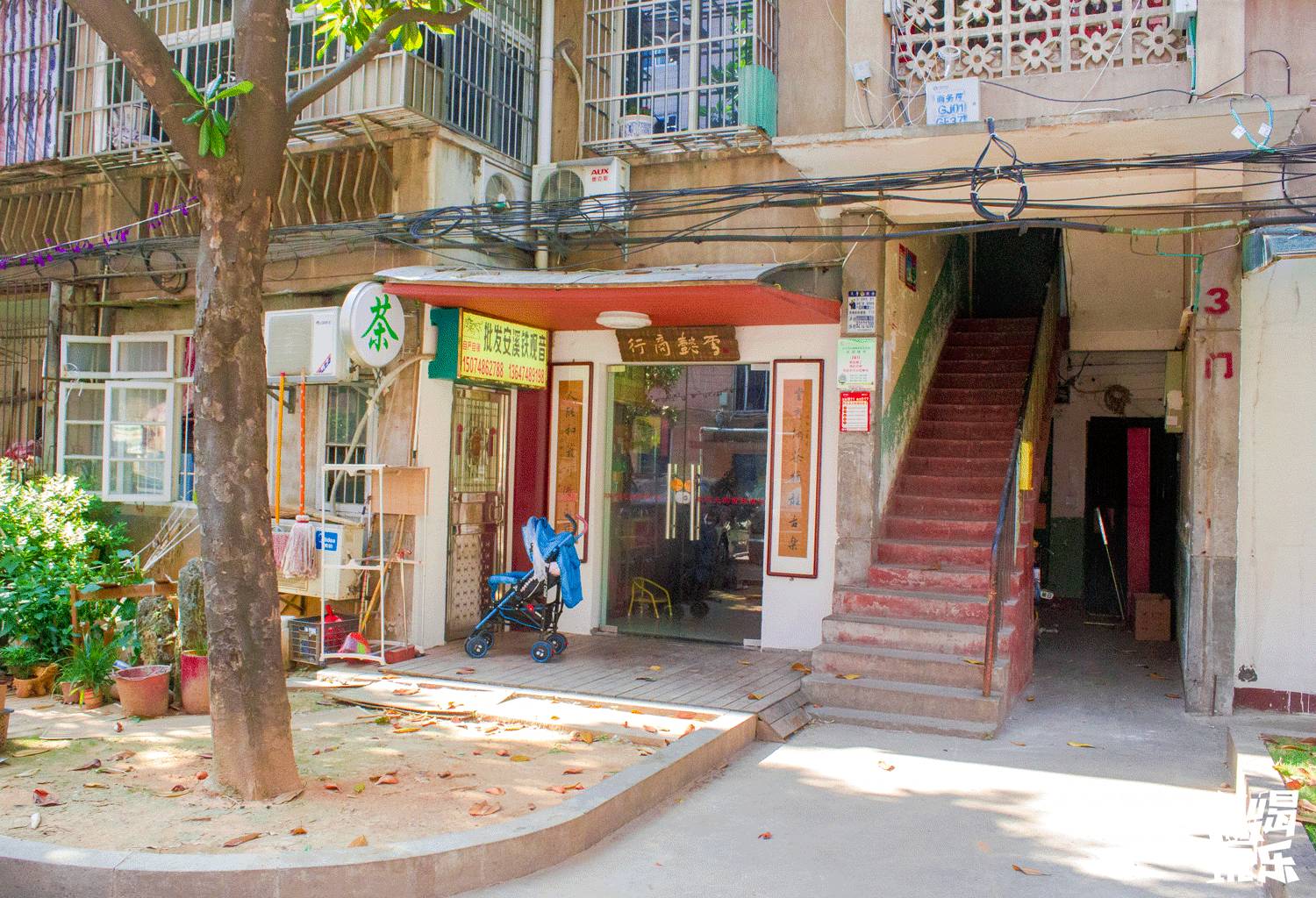 无数旅客的回忆，都停留在晓园路上这一碗碗地道小吃里