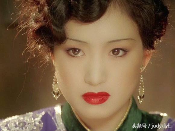 巩俐主演大红灯笼高高挂9集,巩俐大红灯笼高高挂电影