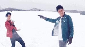 胡霍派糖过白色情人节啦！胡歌一边说不在爱情里，一边当CP王啊！