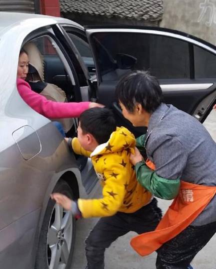 外地车杭州限行时间外能走高架吗,杭州浙a车辆限行日可以上高架吗