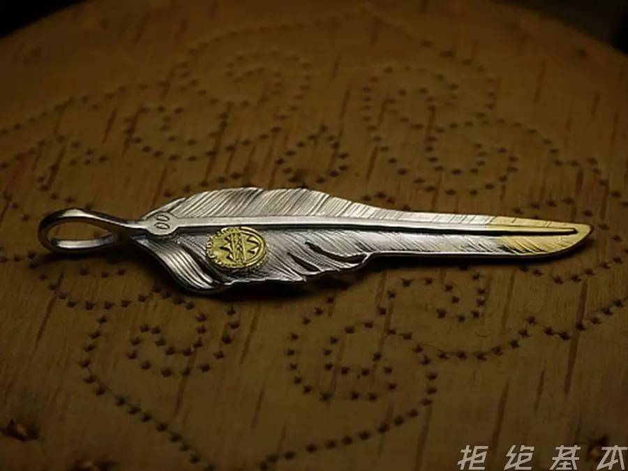 管他是羽毛还是叶子，一块银坨子凭什么比金还贵？