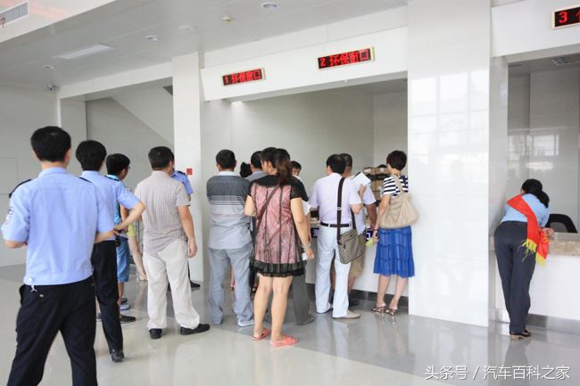 新车年审车需要什么手续,新车年审需要本人去吗