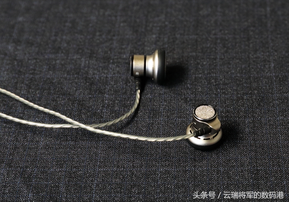 曾经和阿思翠耳机齐名的国产耳机,阿思翠降噪耳机