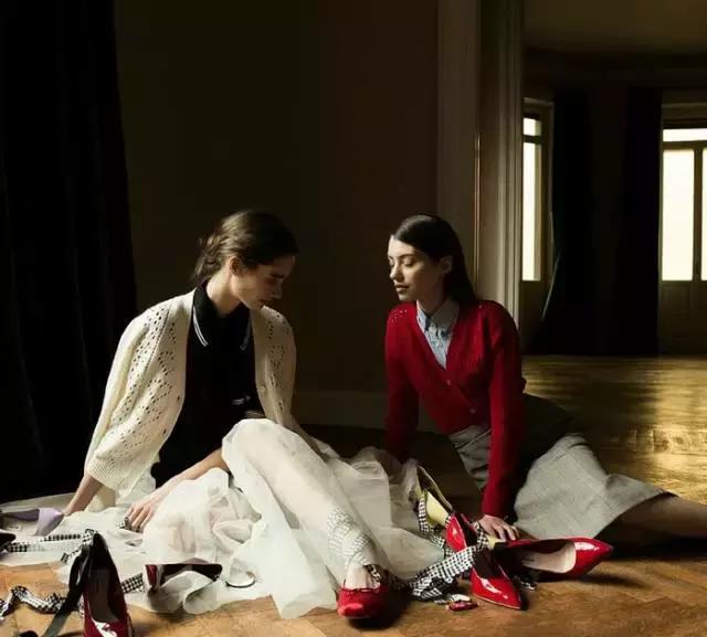 集优雅与舒适于一身的芭蕾鞋,时尚圈火炸天的芭蕾舞鞋